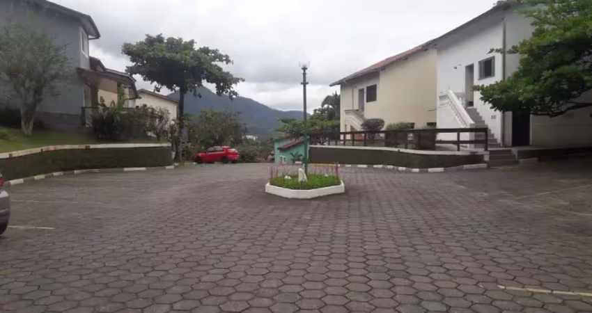 Casa em condomínio com 3 dormitórios e vista pro mar .um lugar incrível