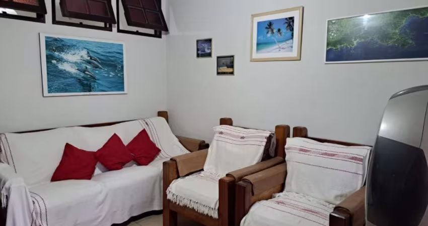 APARTAMENTO COM 1 DORMITÓRIO NO BAIRRO DO ITAGUÁ, PRÓXIMO À PRAIA. OPORTUNIDADE