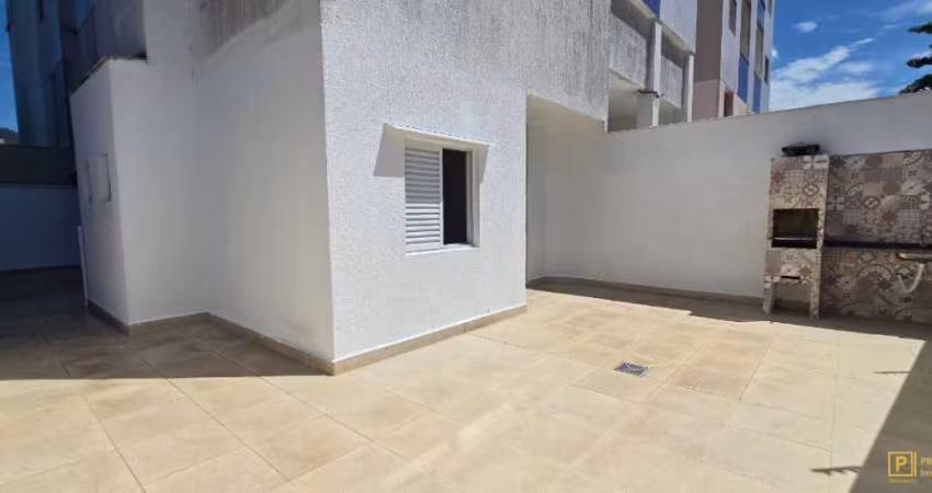Apartamento Garden com amplo quintal e ótima localização
