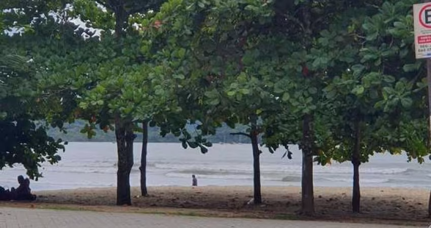 Apartamento com 2 dormitórios pé na areia na praia do Perequê- Açú