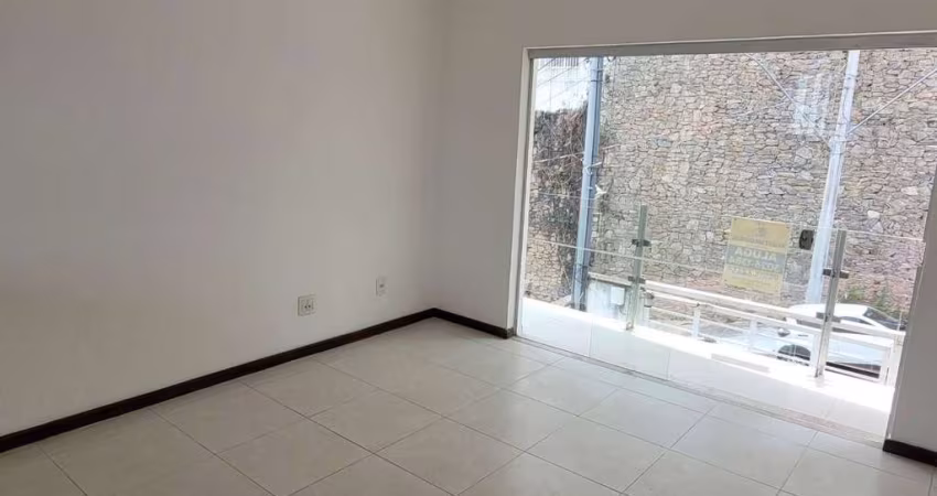 Apartamento com 2 dormitórios à venda, 75 m² por R$ 298.000 - São Mateus - Juiz de Fora/MG