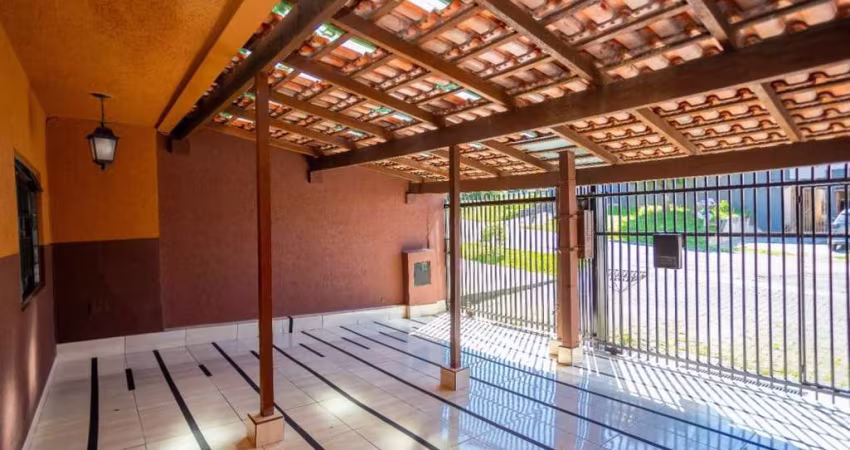 Sobrado com 3 dormitórios à venda, 90 m² por R$ 520.000,00 - Boa Vista - Curitiba/PR