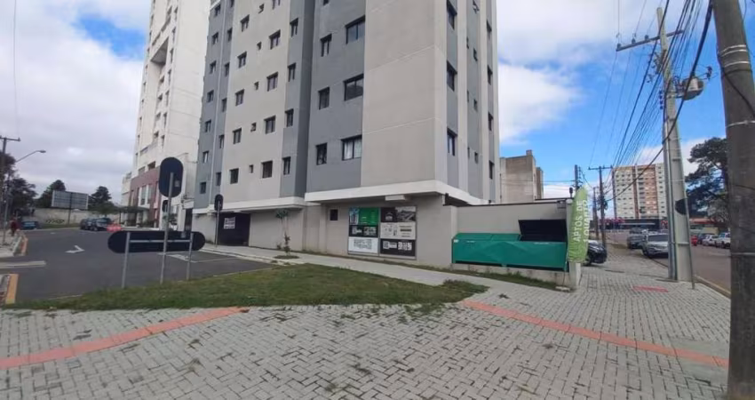 Apartamento com 1 dormitório para alugar, 34 m² por R$ 1.990,00/mês - Capão Raso - Curitiba/PR