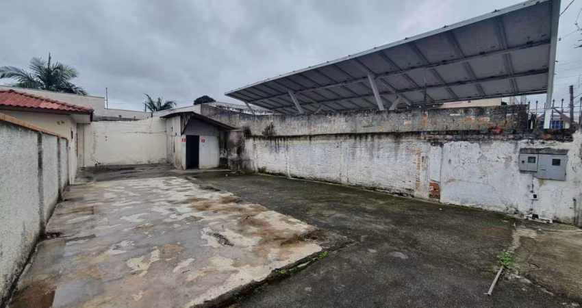 Terreno para alugar, 168 m² por R$ 1.100/mês - Uberaba - Curitiba/PR