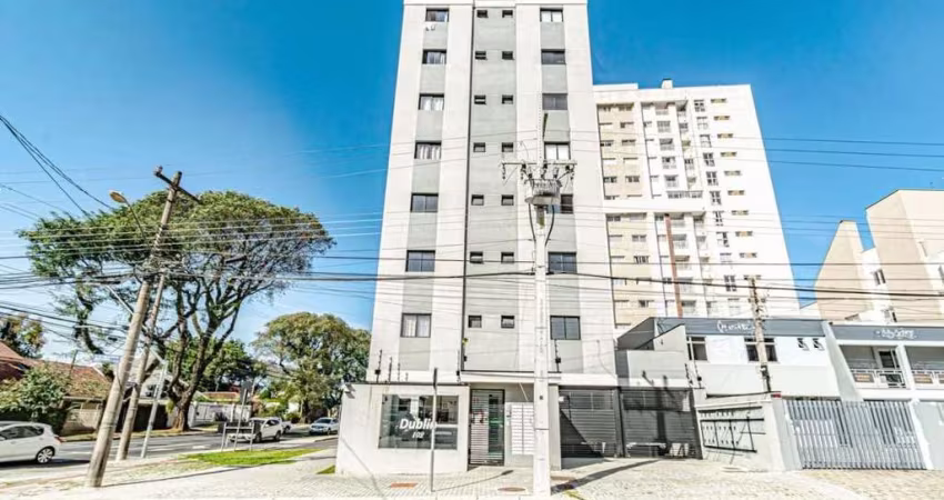 Apartamento com 1 dormitório para alugar, 34 m² por R$ 2.395,00/mês - Capão Raso - Curitiba/PR