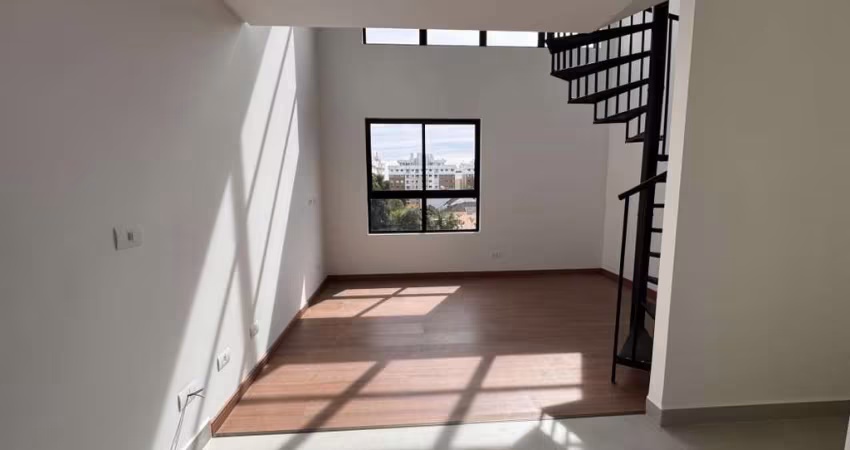 LOFT DUPLEX - APARTAMENTO 1 QUARTO E GARAGEM - BAIRRO PORTÃO