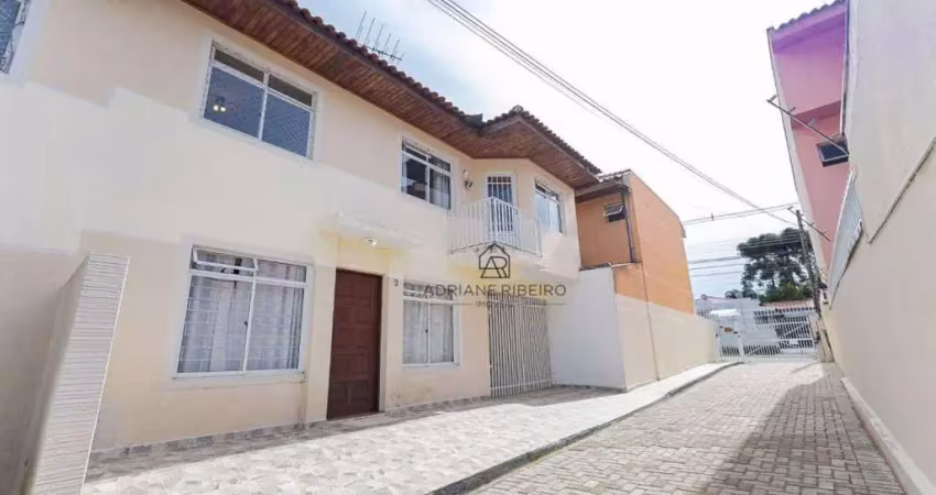 Sobrado de 3 quartos está no bairro portão em condomínio fechado