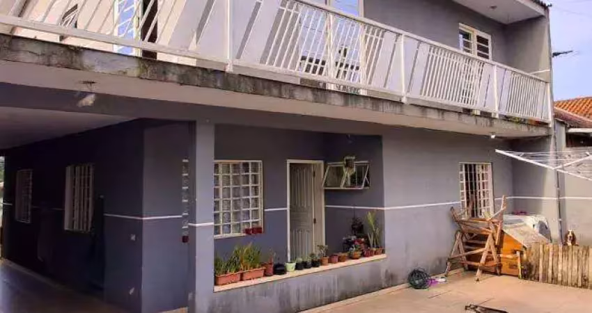 Excelente sobrado com acesso independente e localização estratégica