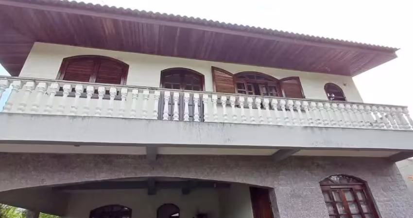 Casa com 2 pavimentos, 4 dormitórios à venda, 200 m²  por r$ 999.800 - loteamento pineville - pinhais/pr