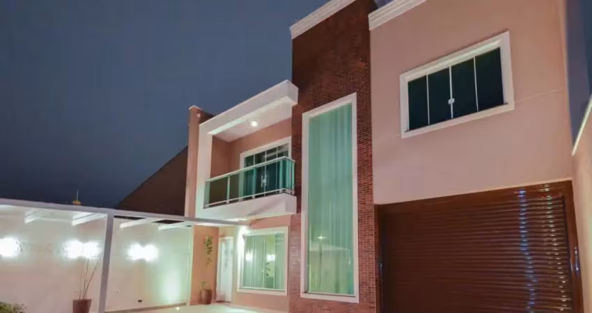 Sobrado de 175m² porteira fechada – elegância e conforto no tingui