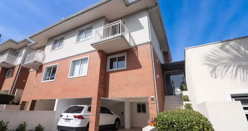 Residência em condominio fechadao sofisticada com 205 m² privativos no guabirotuba – curitiba pr