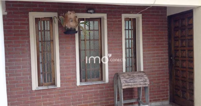 Vende se Casa no Jd.Santa Gertrudes - Jundiaí SP 176m²  3 Quartos sendo 1 Suíte na parte inferior, quintal com pomar,  avenida principal do bairro!!!