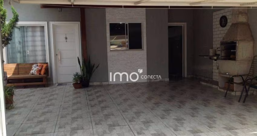 Vende se Casa no Jardim Marambaia 3 quartos sendo 1 suíte, churraqueira, área de serviço, garagem coberta para 2 veículos , 120m² A. C.  150m² A. T.