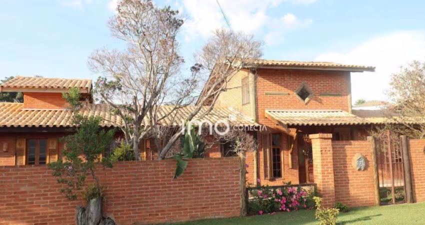 Casa Rústica e Aconchegante para venda no Condomínio Fazenda São Joaquim- Vinhedo/SP
