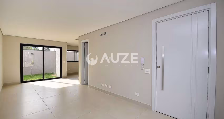 Triplex com área externa no Ecoville, próximo a Saint German