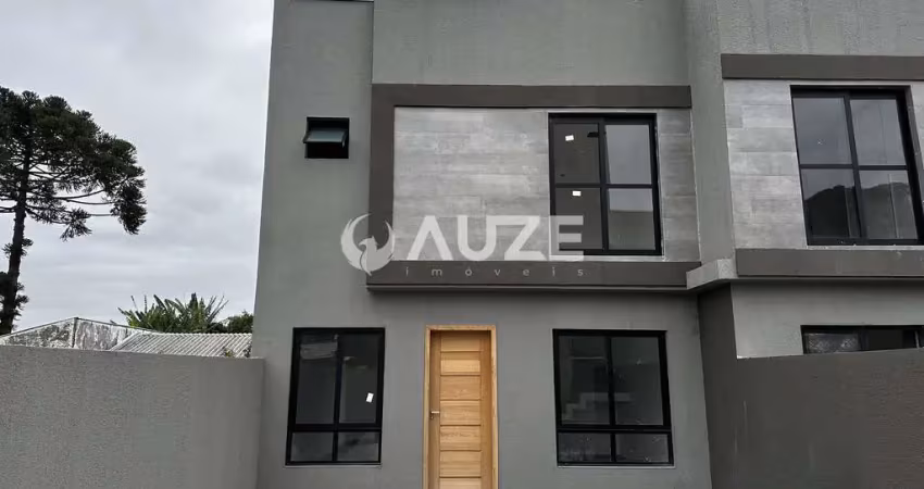 Espaçoso e ensolarado triplex com amplo terraço e jardim, 3 quartos sendo 1 suíte