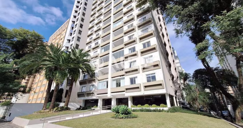Apartamento reformado 117m² próximo ao Patio Batel