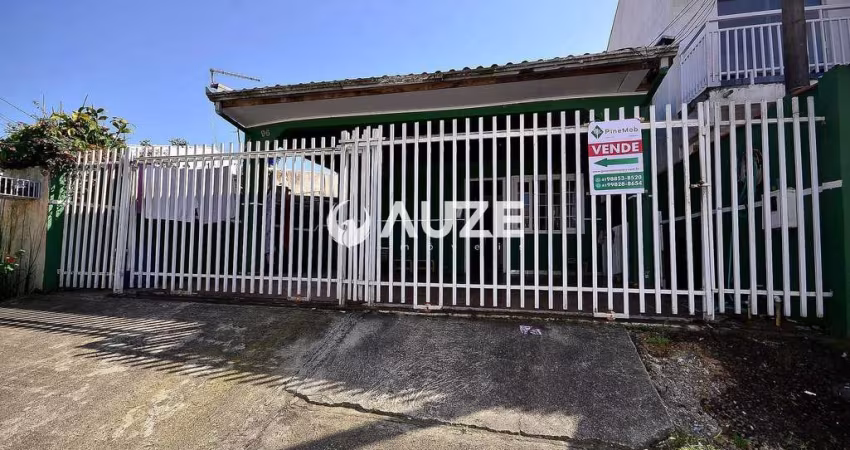 Aceita Financiamento! Casa averbada com 160m² de área construída pertinho de todo o comércio, escol