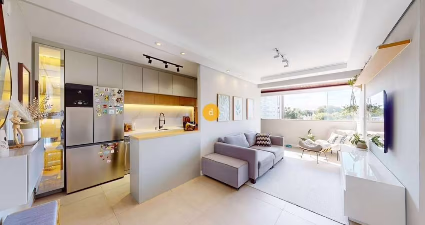 Apartamento Reformado (retrofit) - 3 Quartos - Água Verde