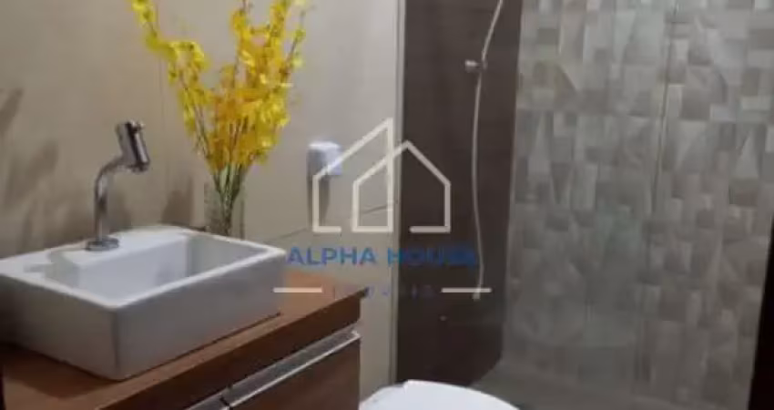 Ótima casa para locação com 02 dormitórios e portão eletronico no bairro mombaça i, em pindamonhang