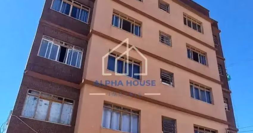 Prédio à venda, em localização privilegiada, a poucos metros da basílica.com 12 apartamentos santa