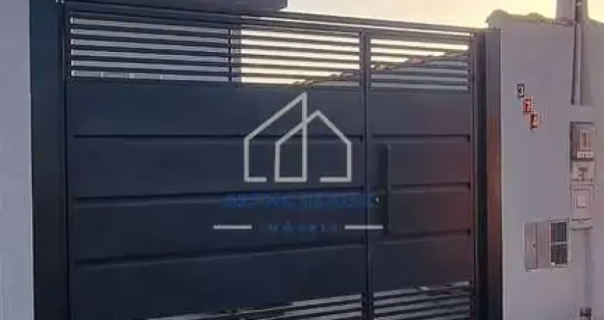 Casa à venda, residencial e comercial portal dos eucaliptos, com dois dormitórios sendo uma suíte.