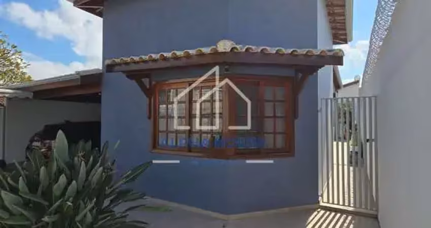 Casa à venda, santana pindamonhangaba, com dois dormitórios sendo uma suíte.