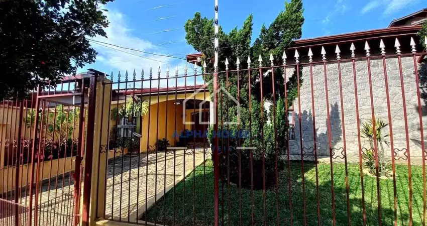 Casa à venda em boa localização, 435mt de terreno 3 dormitórios jardim rosely, pindamonhangaba, sp