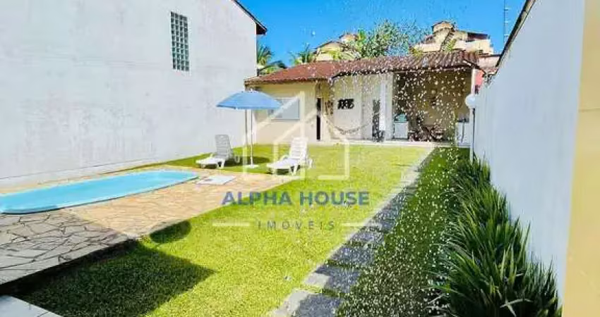 Ótima casa com piscina à venda a 350m da praia, toninhas, ubatuba, sp