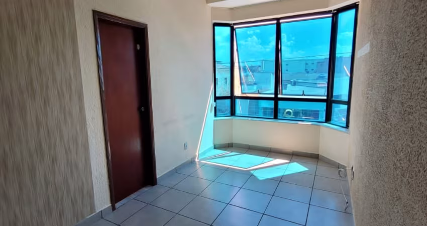 Ótima sala comercial no centro de Taubaté