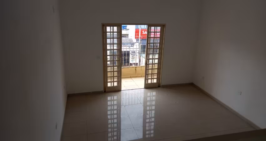 Excelente sobrado no centro de Taubaté,