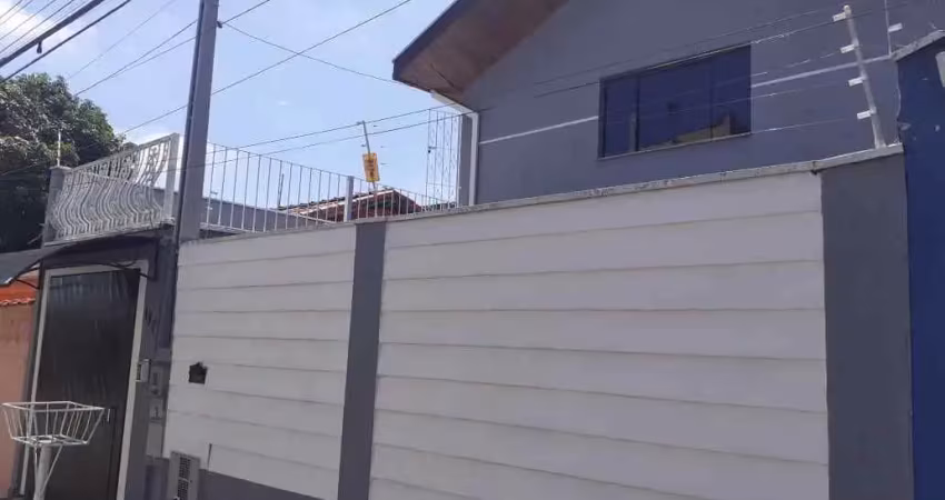Casa com 2 quartos para alugar na Rua Vito Ardito, 137, Jardim Independência, Taubaté