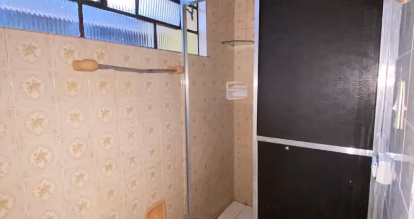 Casa com 2 quartos para alugar na Rua José Vicente de Barros, 1, Areao, Taubaté