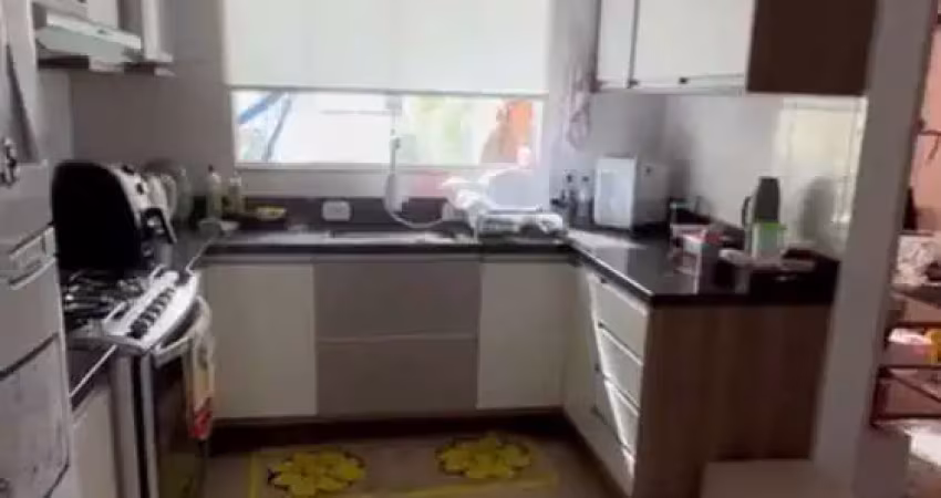 Viva com Estilo: Casa Charmosa para Aluguel no Porto das Laranjeiras!