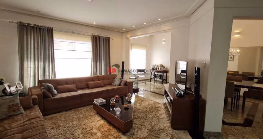 Casa para locação 3 Quartos, 3 Suítes, 6 Vagas, 326 m², Campestre, Santo André - SP