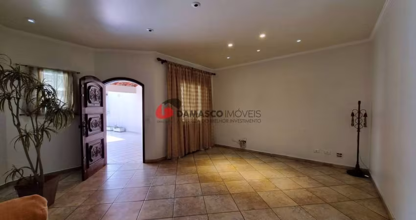Sobrado à venda 3 Quartos, 3 Suites, 4 Vagas, 221M², Olímpico, São Caetano do Sul - SP