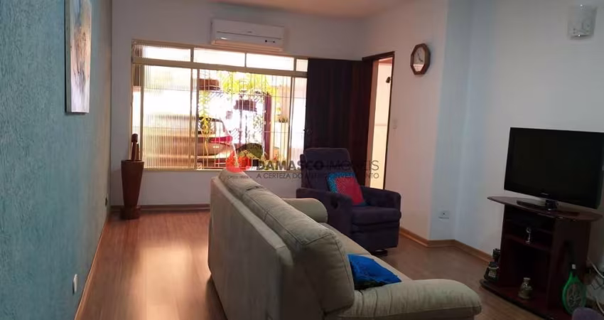 Sobrado à venda 3 Quartos, 2 Suites, 4 Vagas, 330M², Santa Maria, Santo André - SP