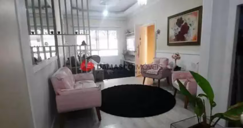 Sobrado à venda 3 Quartos, 3 Suites, 2 Vagas, Guilhermina, Praia Grande - SP