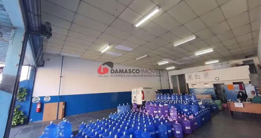 Casa à venda com 3 Quartos, 3 Suites, 3 Vagas, 751M², Utinga, Santo André - SP
