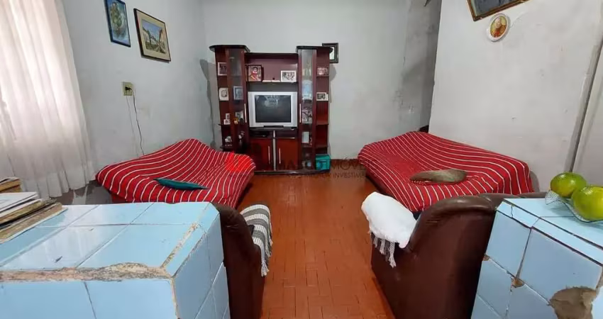 Casa à venda na Rua Taipas, 74, Santa Maria, São Caetano do Sul