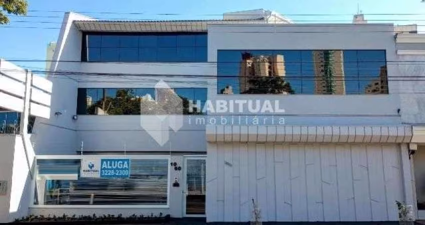 Casa comercial com 15 salas para alugar no Centro, Uberlândia 