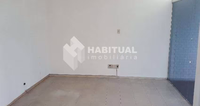 Casa comercial para alugar no Centro, Uberlândia 