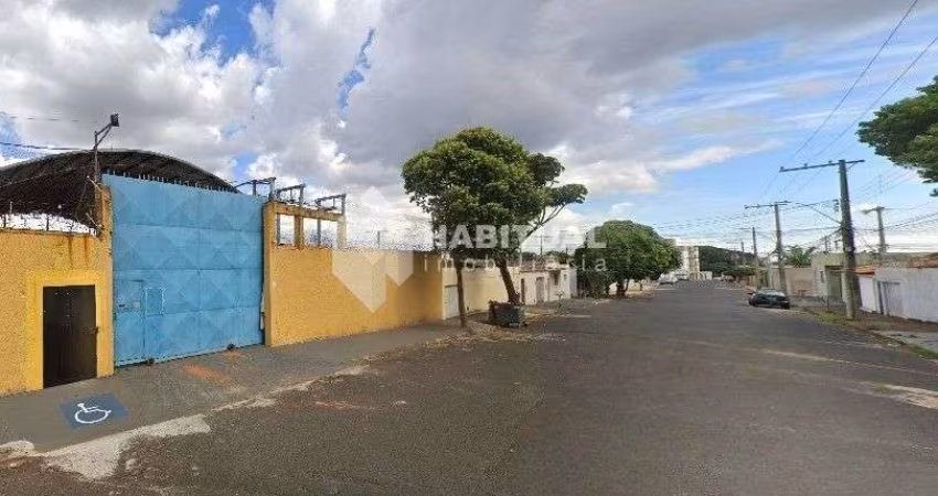 Barracão / Galpão / Depósito para alugar no Presidente Roosevelt, Uberlândia 