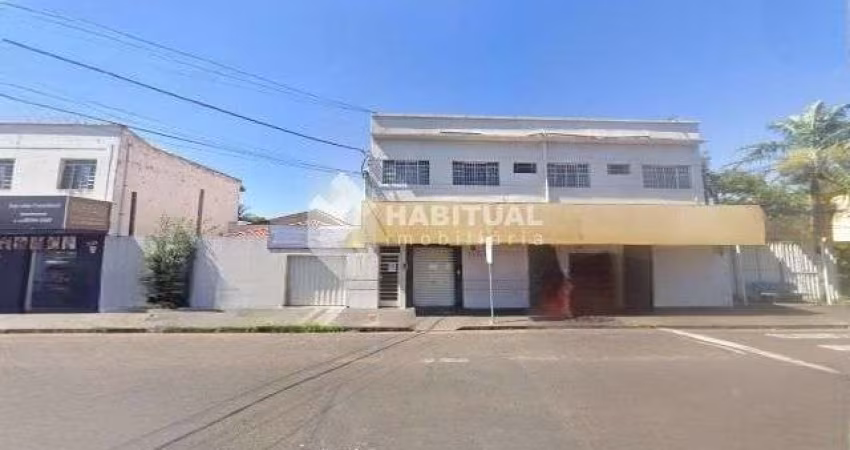Prédio com 14 salas para alugar no Martins, Uberlândia 