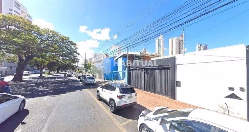 Casa comercial com 6 salas para alugar no Centro, Uberlândia 