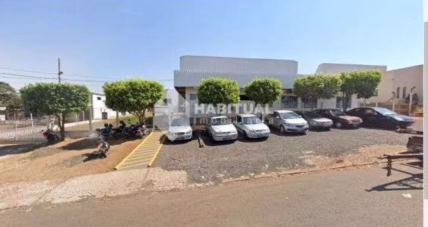 Barracão / Galpão / Depósito com 2 salas para alugar no Distrito Industrial, Uberlândia 