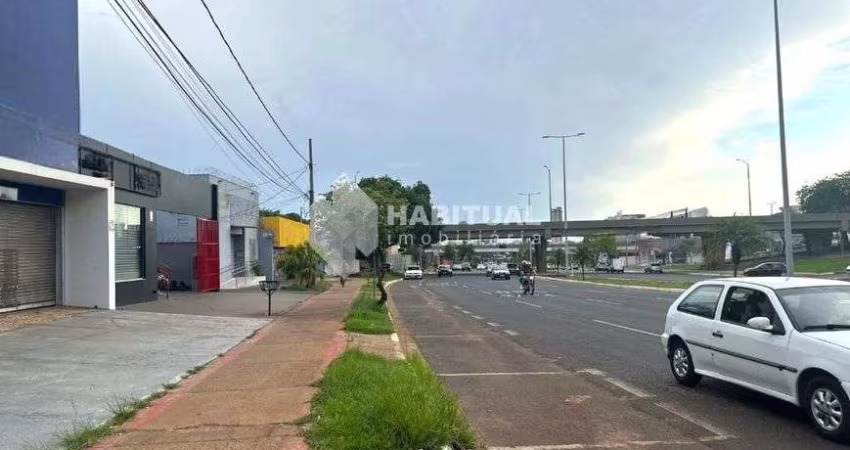 Prédio com 7 salas para alugar em Saraiva, Uberlândia 