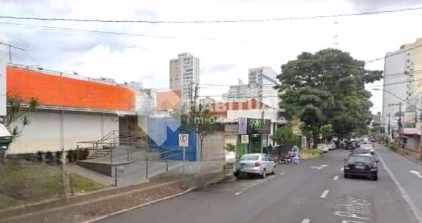 Casa comercial com 22 salas para alugar no Centro, Uberlândia 