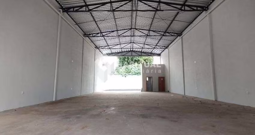 Barracão / Galpão / Depósito para alugar no Brasil, Uberlândia 