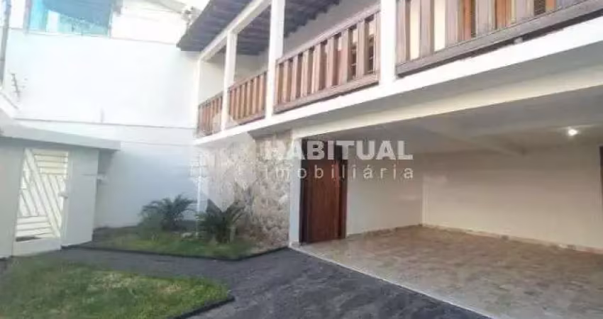 Casa com 5 quartos para alugar no Tabajaras, Uberlândia 